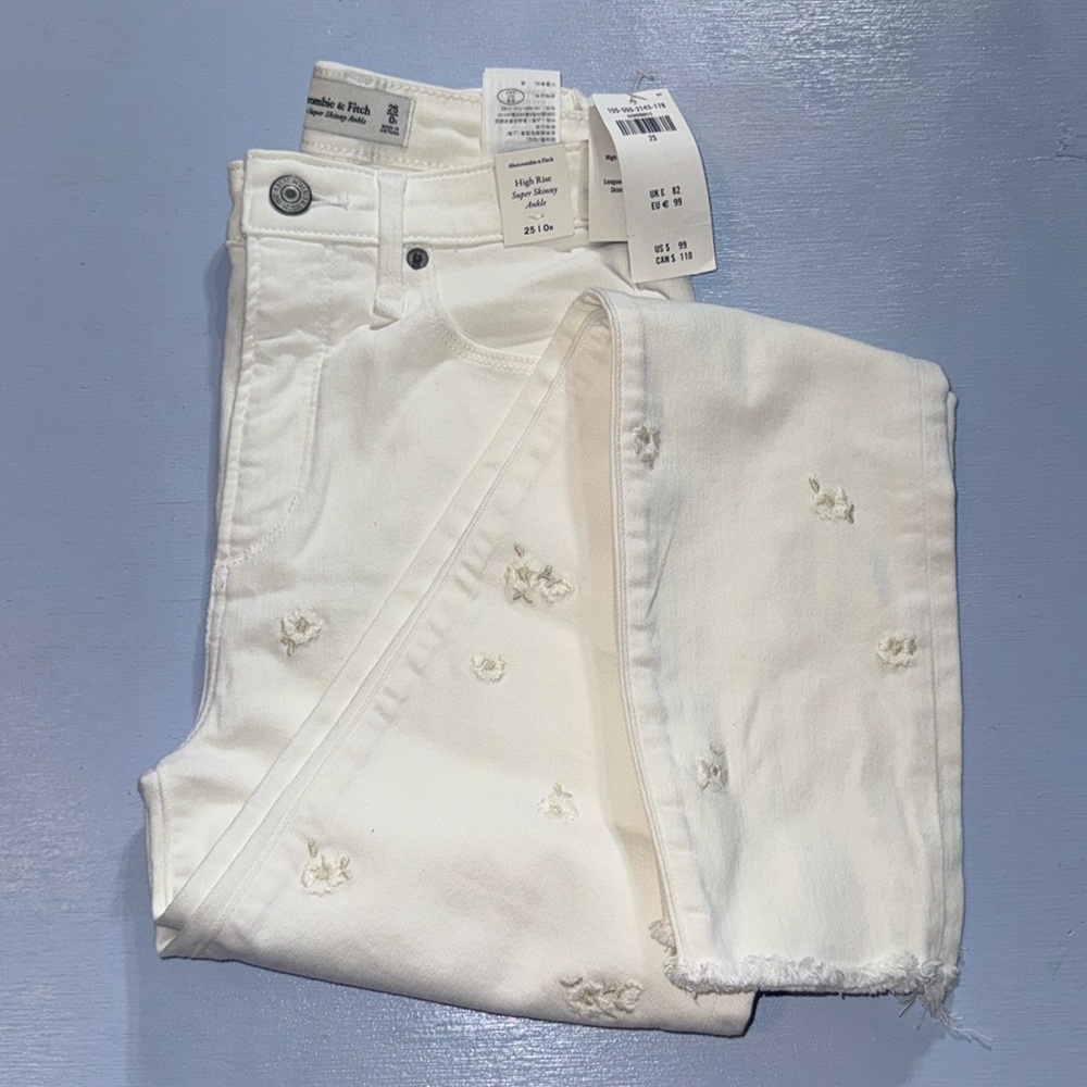 Abercrombie and Fitch High Rise Super Skinny Ankle